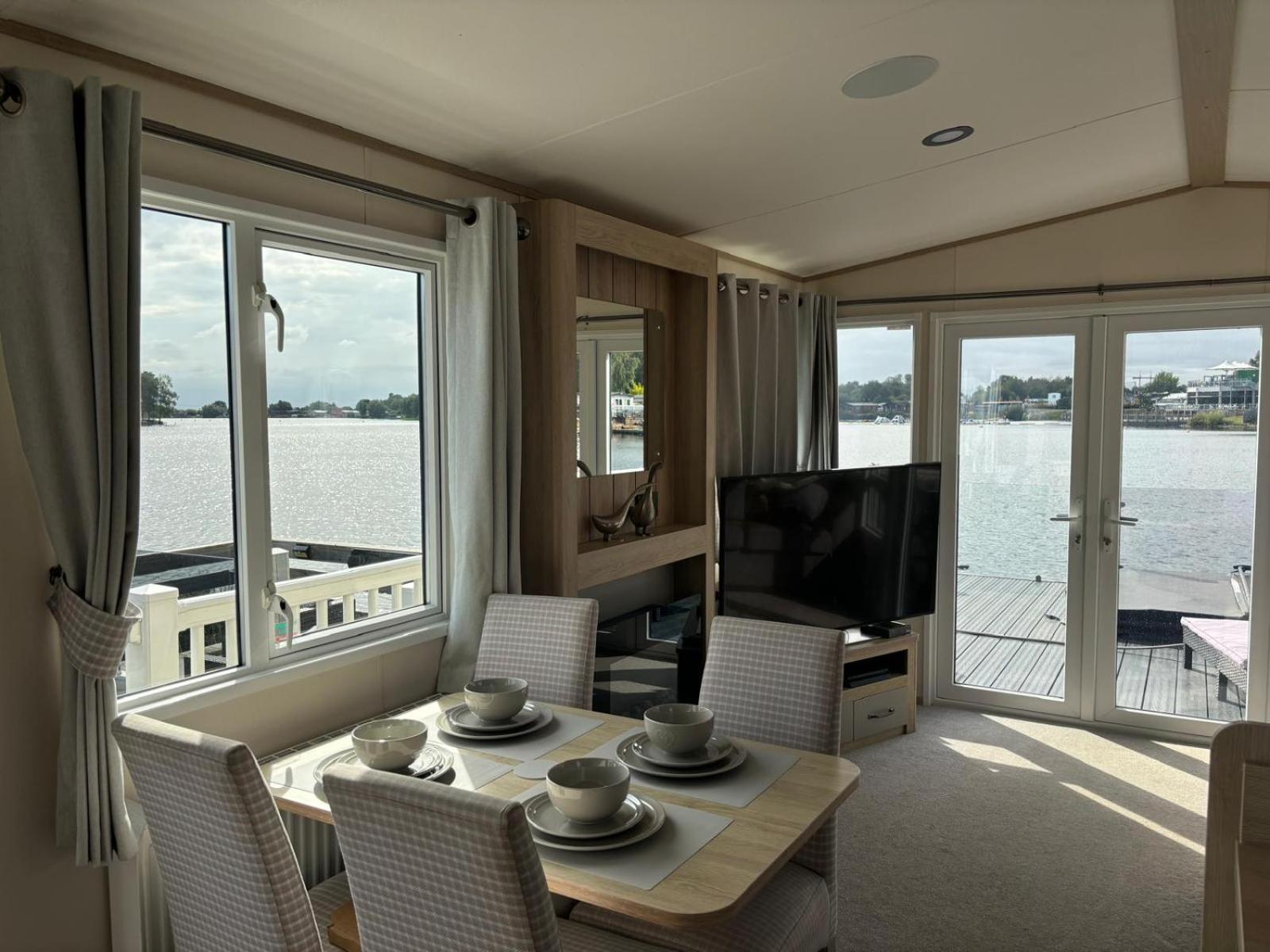 Lakeside Holiday Home With Hot Tub Tattershall Exterior foto